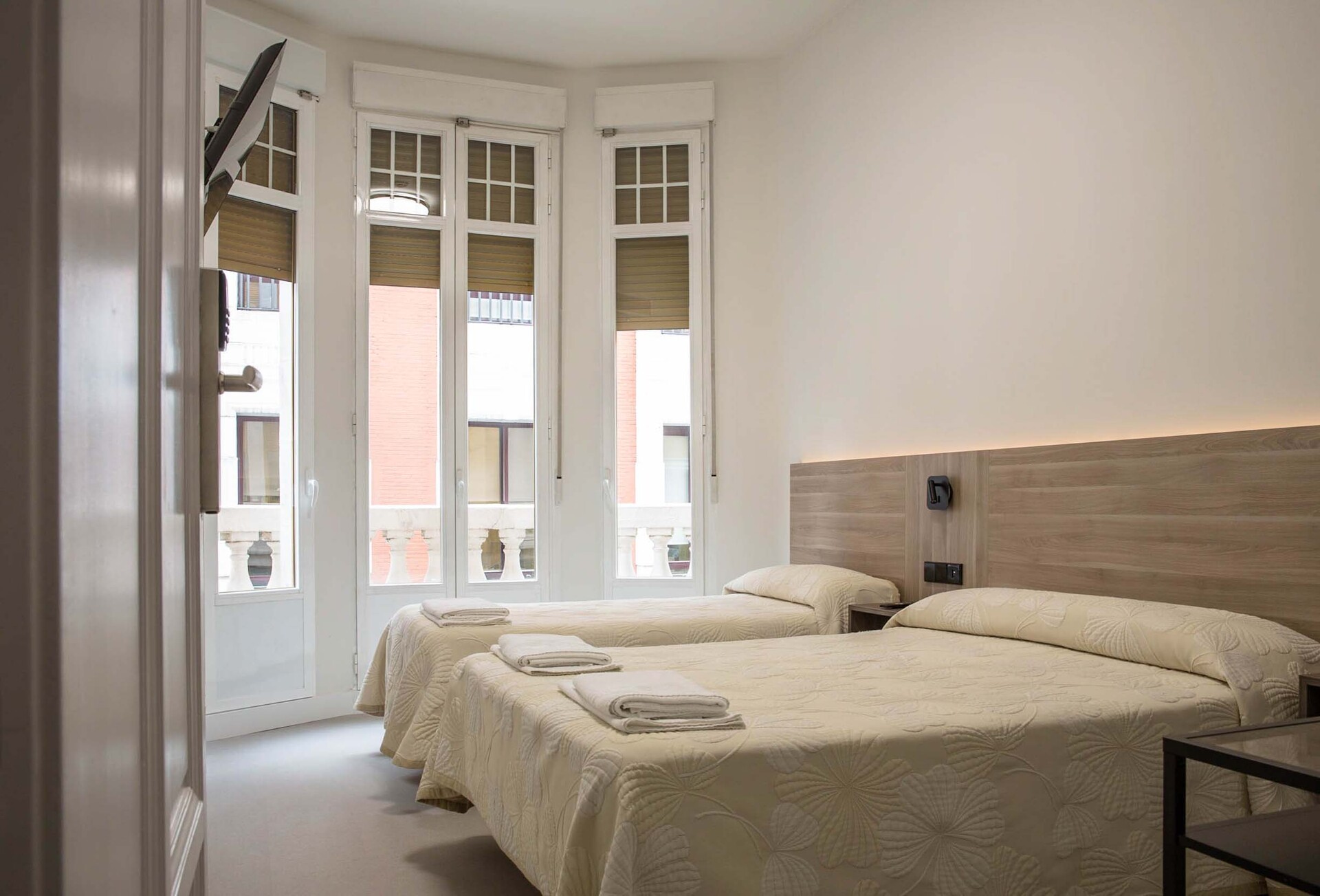 varwwwvhostsaviratodesign comhostalexcelsior com aviratodesign comwp contentuploads jpg